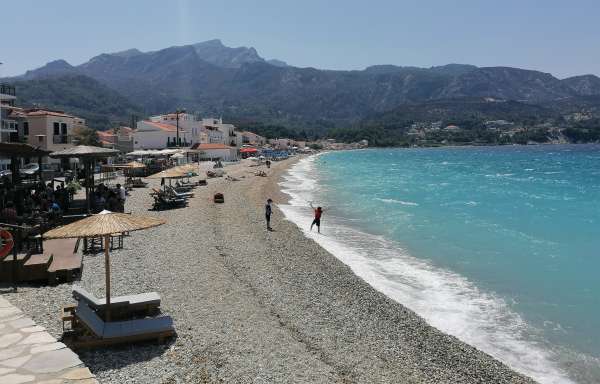 La playa principal de Kokkari