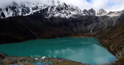 Lake Dudh Pokhari in Gokyo