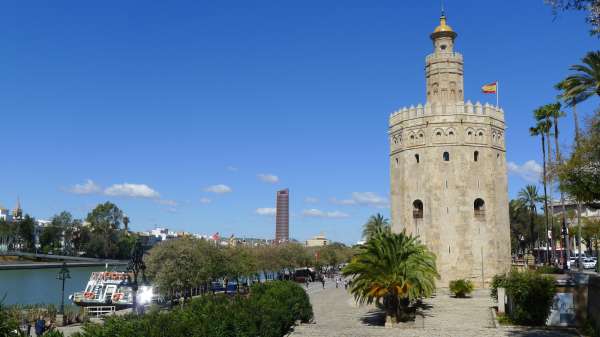 Torre del oro