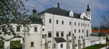 パルドゥビツェで最も美しい記念碑