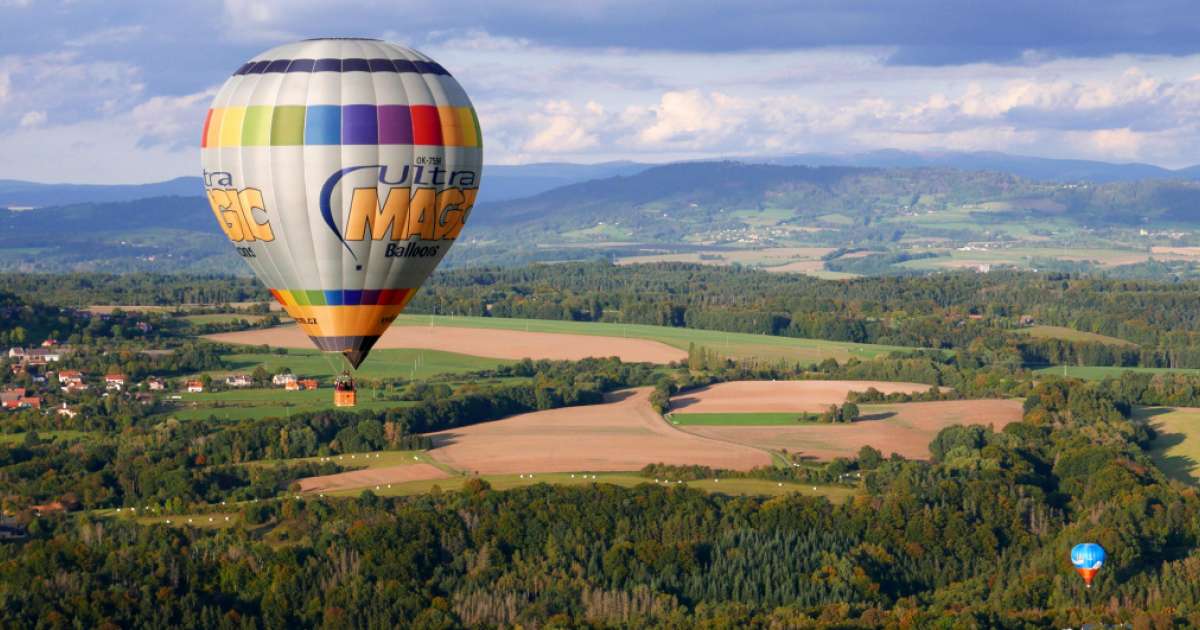 Let balónem nad Českým rájem - Český ráj z ptačího pohledu | Gigaplaces.com