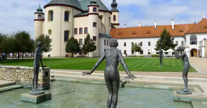 Fontanna w Ogrodzie Klasztornym w Litomyšl