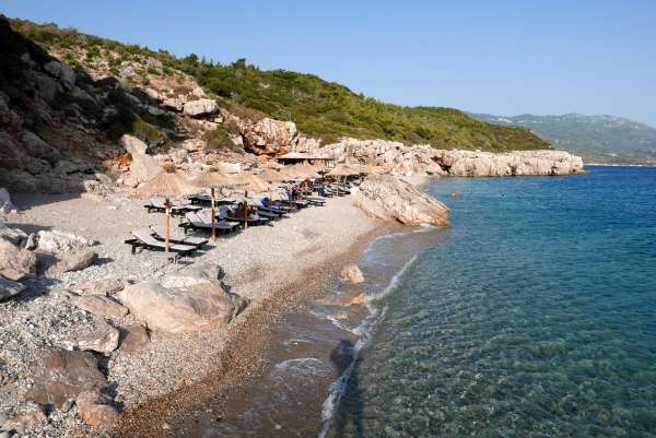 Sulla spiaggia di Kaladakia