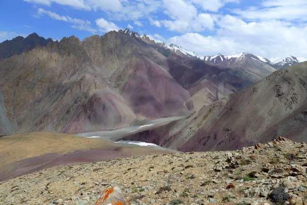 Ascenso a una loma desolada