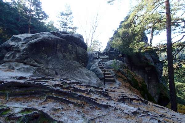 Belvédère au dessus de la grotte