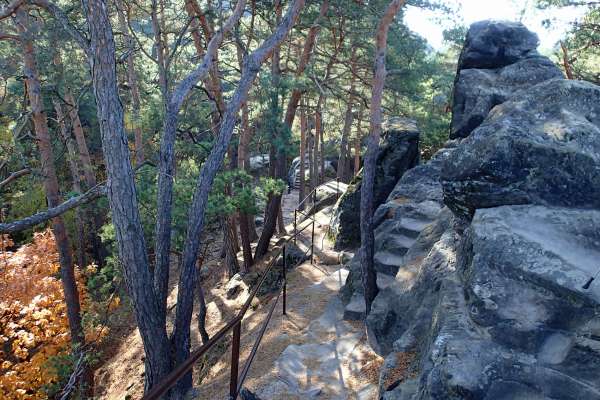 Lookout point on the side rock