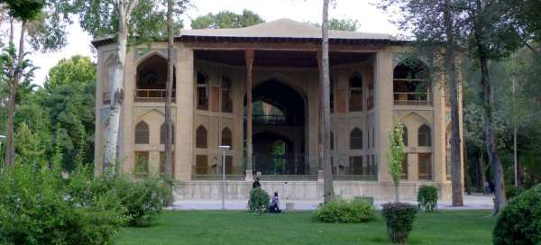 Hasht Behesht-paleis: Accommodaties