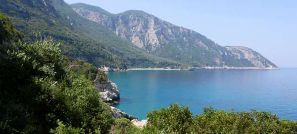 Hike to Mikro Seitani beach: Accommodations