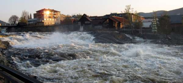 Cascade de Nybrufoss: Météo et saison