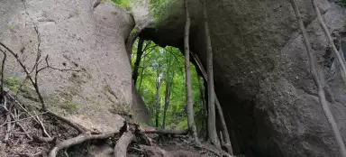 Šarkaní 구멍과 Obrovská brána를 통해 하이킹