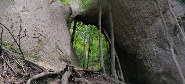 Hike through Šarkaní hole and Obrovská brána