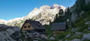 Maison du guide 1805 m