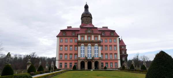 游览 Książ 城堡