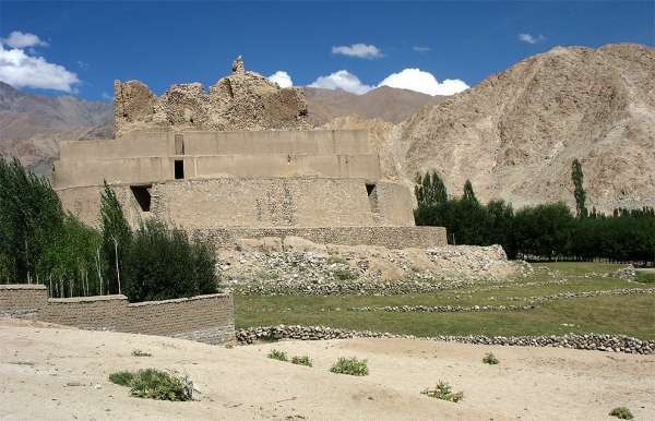 Tisserru Stupa