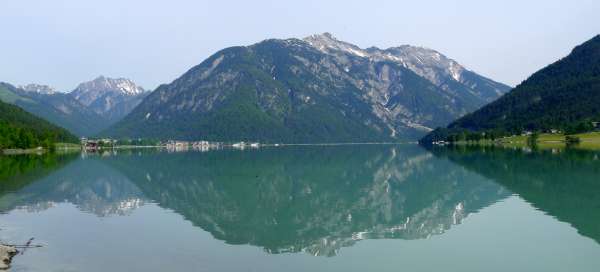 A ride around the Achensee: Weather and season