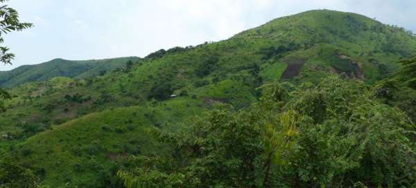 The road from Fort Portal to NP Semuliky