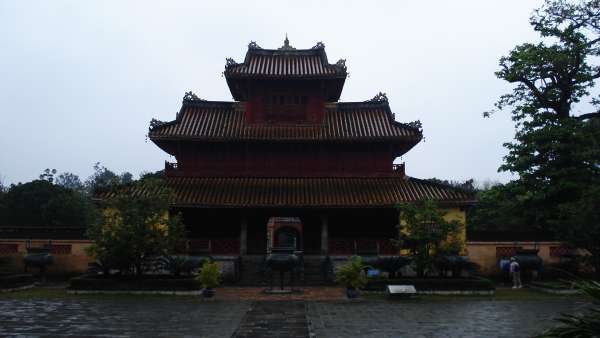 Naar de Mieu-tempel