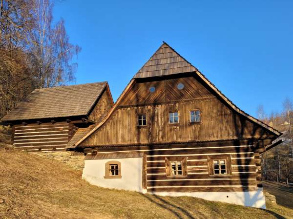 Cabane en rondins préservée