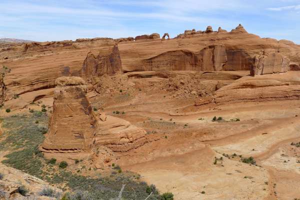 Un paseo por el borde de la roca