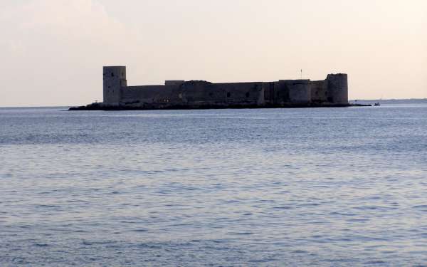 Burg Kizkalesi auf der Insel