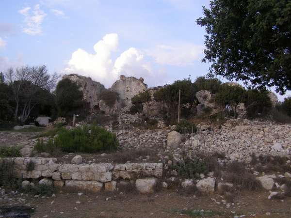 Ruinas alrededor de Kizkalesi