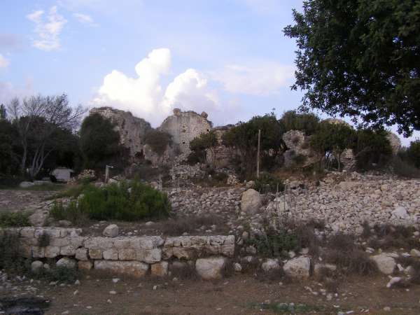 Ruines autour de Kizkalesi