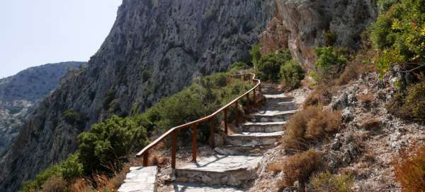 Wejście do Jaskini Pitagorasa: Zakwaterowanie