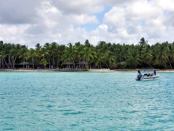 Boat to the island