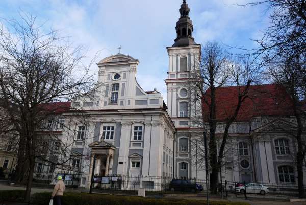Iglesia de las Santas Hedwig y Klara