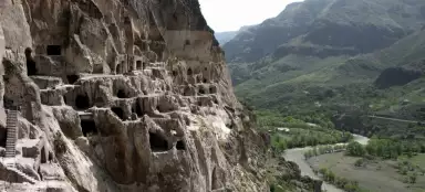 瓦尔齐亚