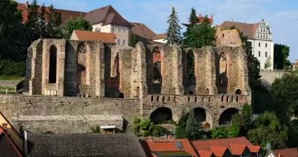 聖ペテロ教会の遺跡。ニコライ