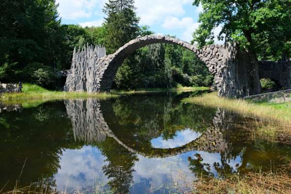 Rakotzbrücke od wschodu