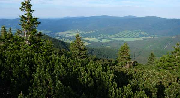 Weite Aussicht auf das Bělé-Tal