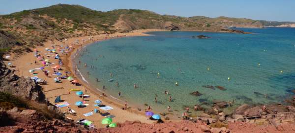 Entspannung am Playa de Cavalleria: Wetter und Jahreszeit