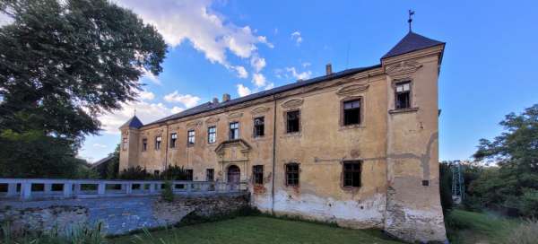 Schloss Červené Janovice: Unterkünfte