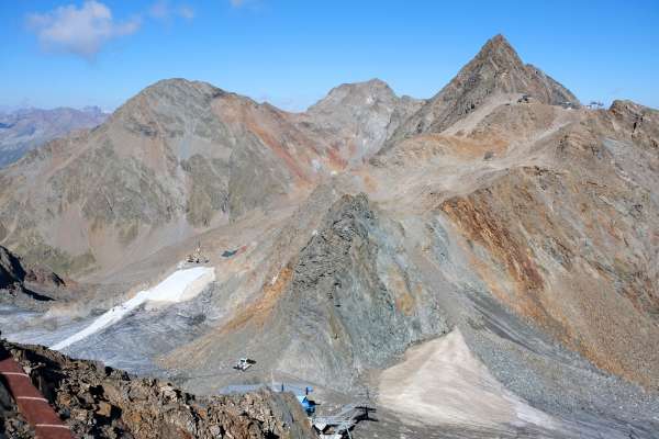 Blick auf die Stubaier Wildspitze (3341 m)