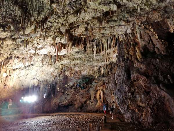 Parte inferior de la cueva de Drogarati