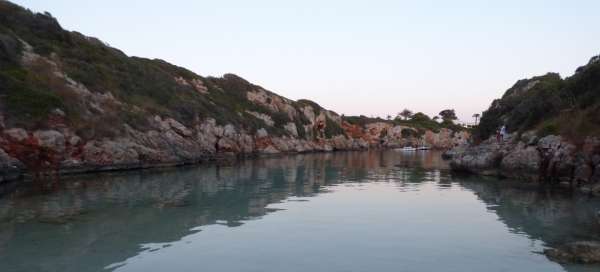 Caminhe até a praia de Biniparratx