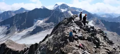 シャウフェルシュピッツェへの登り（3332m）