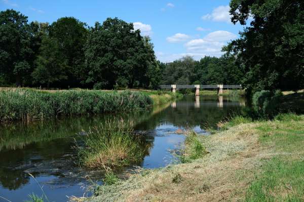 Die Brücke zur anderen Seite