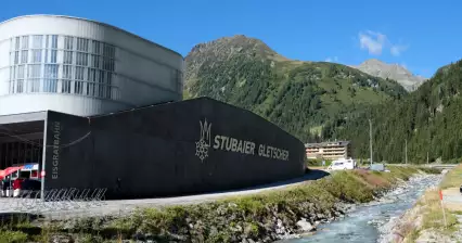 Eisgratbahn cable car to the Top of Tyrol