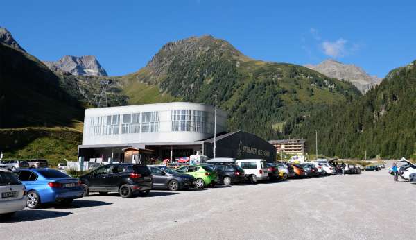 Lower station of the Eisgrat cable car (1,695m)