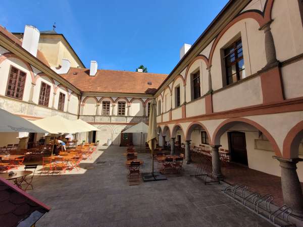 Courtyard with arcades