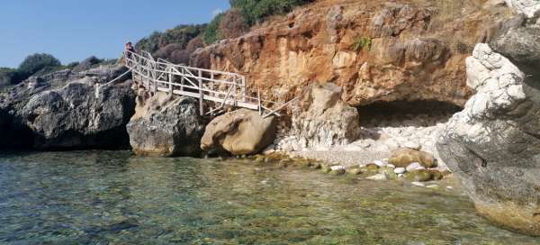 Pequeñas bahías al norte de la ciudad de Skala: Clima y temporada