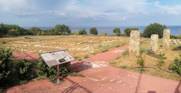 Ruinas del templo romano de Skala