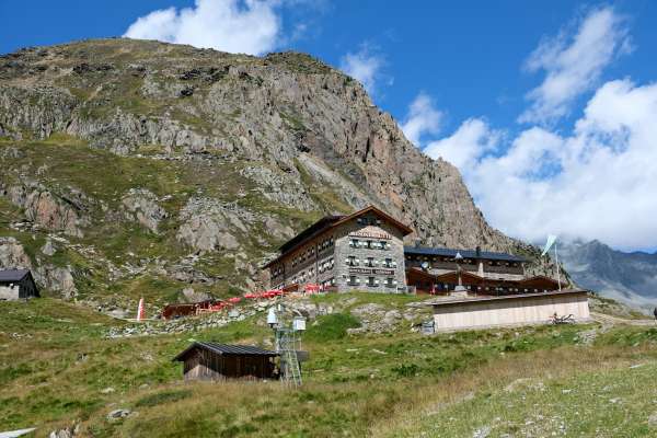 Widok na Dresdner Hütte