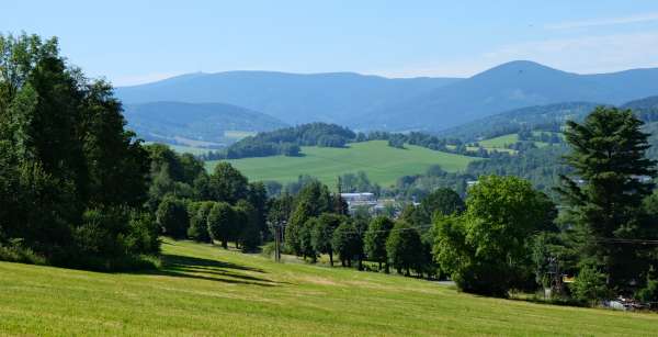 Blick auf Altvatergebirge und Praděd