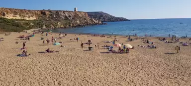 Goldener Buchtstrand