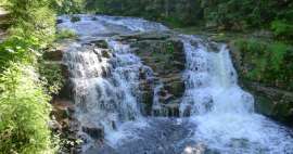 As mais belas cachoeiras das Montanhas Gigantes