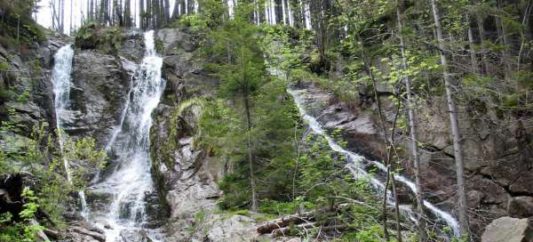 Pudlava waterfall: Weather and season